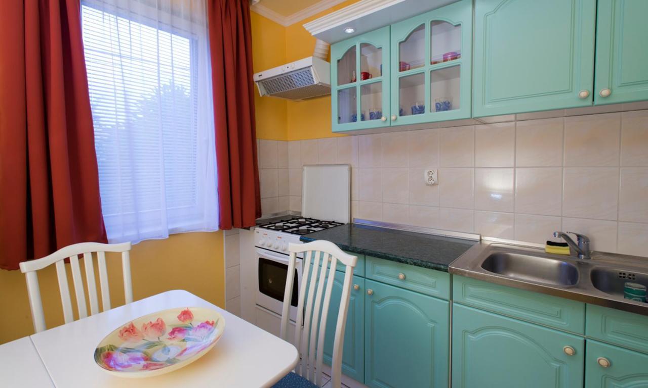 Nexus Vendeghaz Szeged Aparthotel ภายนอก รูปภาพ