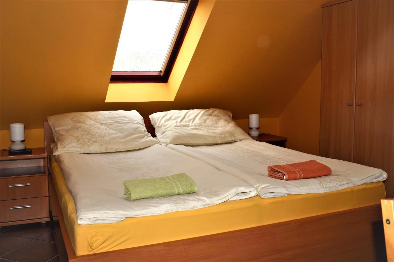 Nexus Vendeghaz Szeged Aparthotel ภายนอก รูปภาพ