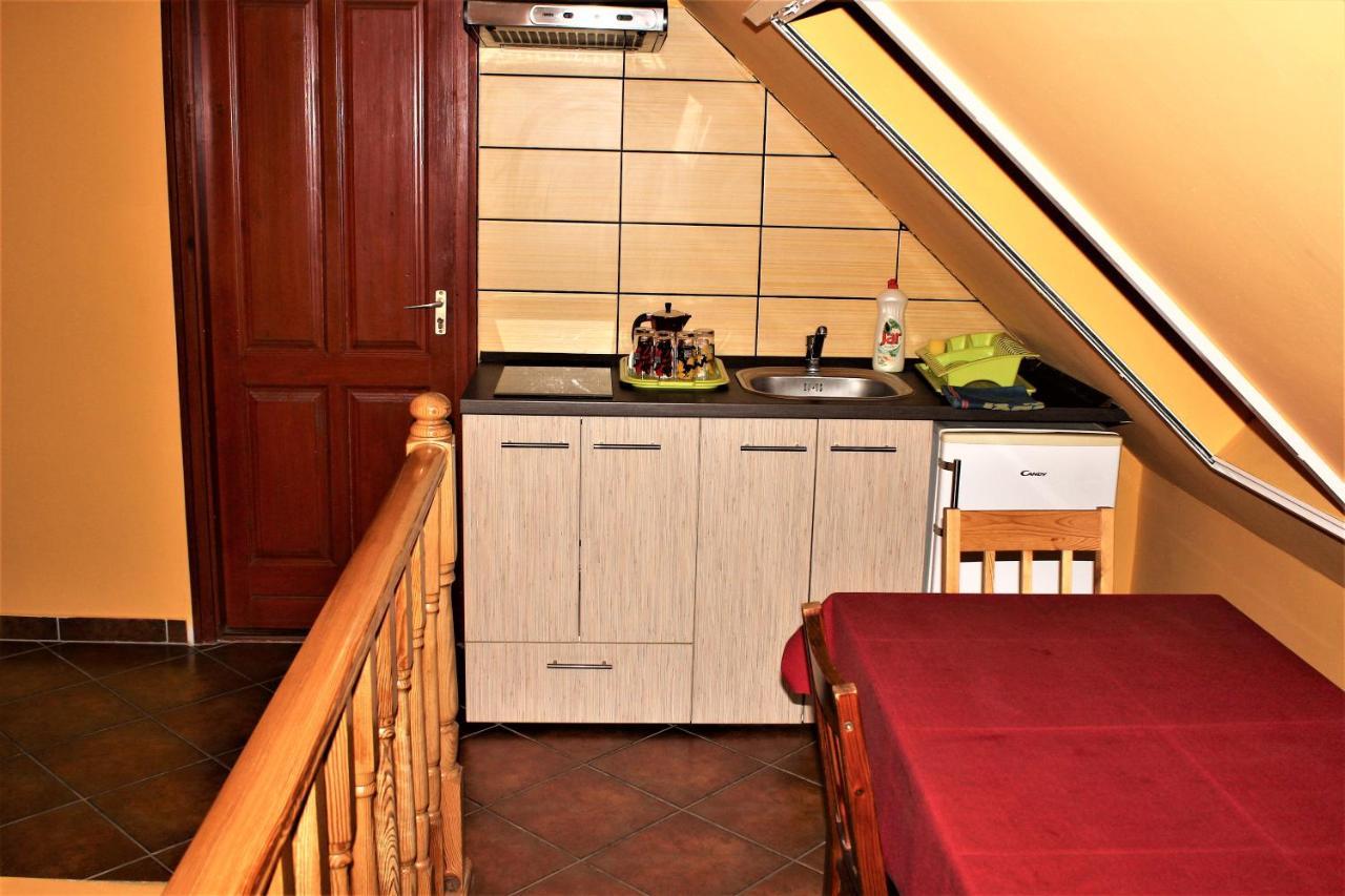 Nexus Vendeghaz Szeged Aparthotel ภายนอก รูปภาพ
