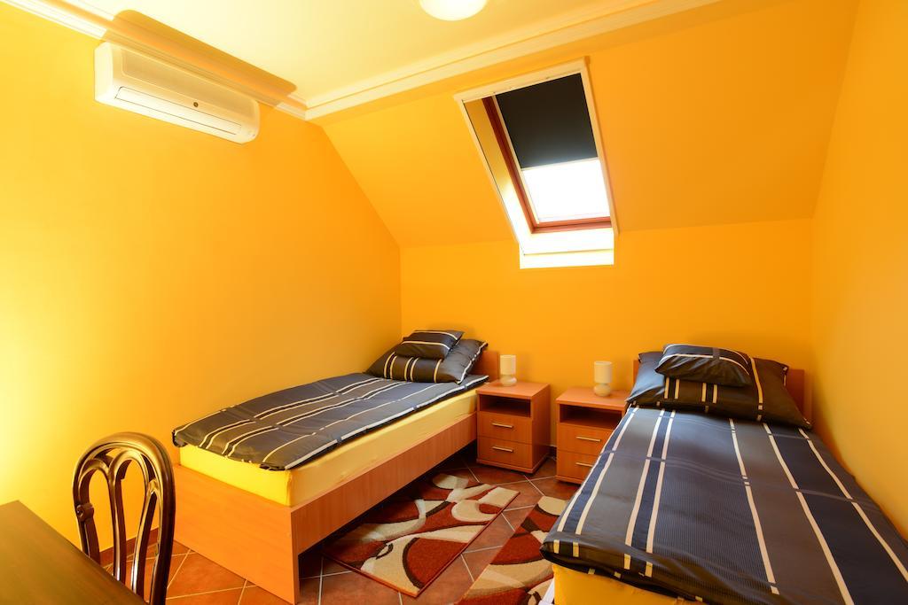 Nexus Vendeghaz Szeged Aparthotel ห้อง รูปภาพ