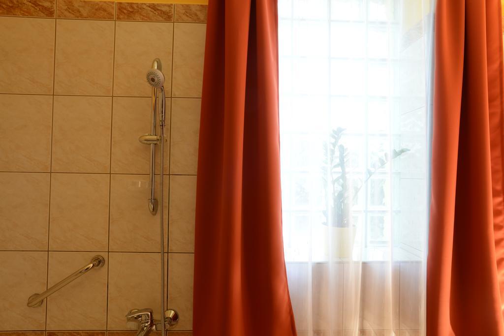 Nexus Vendeghaz Szeged Aparthotel ภายนอก รูปภาพ